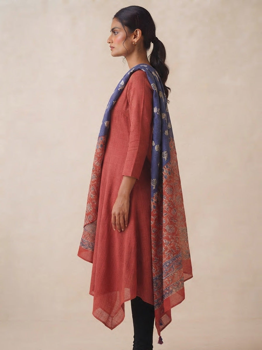 Red Button-detail Kurta