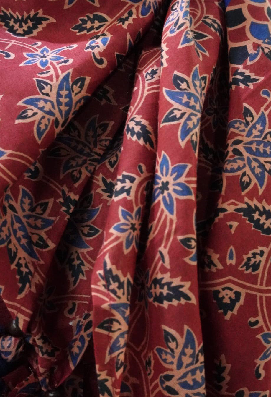 Red Button-detail Kurta